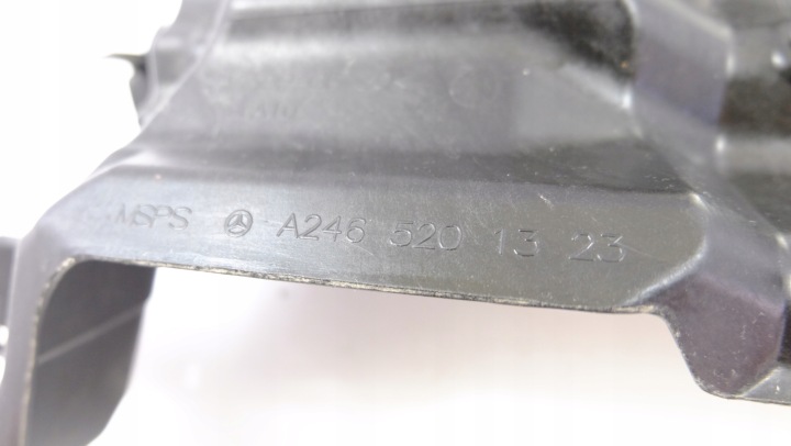 MERCEDES B-KLASA W246 PROTECTION COLONNE DE DIRECTION A2465201323