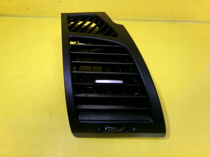 LATÉRALE GRILLE CONDUIT D'AIR DROIT AVANT BMW 1 E81 7059188 NR1270
