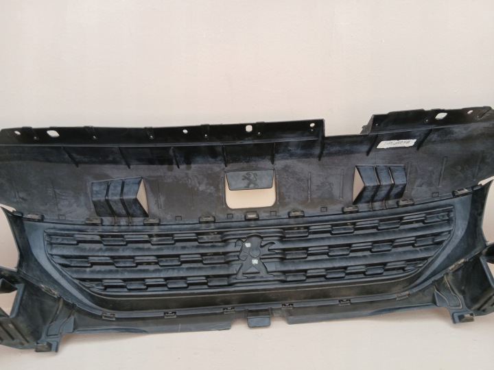 PEUGEOT PARTENAIRE 4 IV 2018- GRILLE CALANDRE RADIATEUR AVANT 9818281980