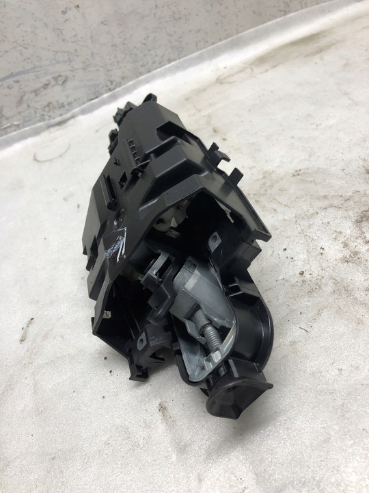 31378250 POIGNÉE DE GAUCHES AVANT PORTIÈRE 2.0 D4 AWD 140 2019 VOLVO V90 II photo 1 - milautoparts-fr.ukrlive.com