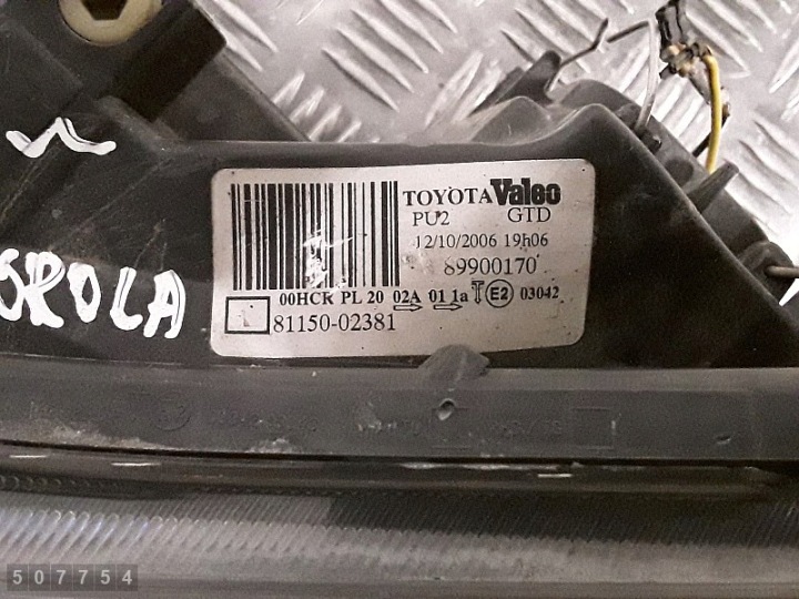 2006 TOYOTA COROLLA AVANT PROJECTEUR 8115002381