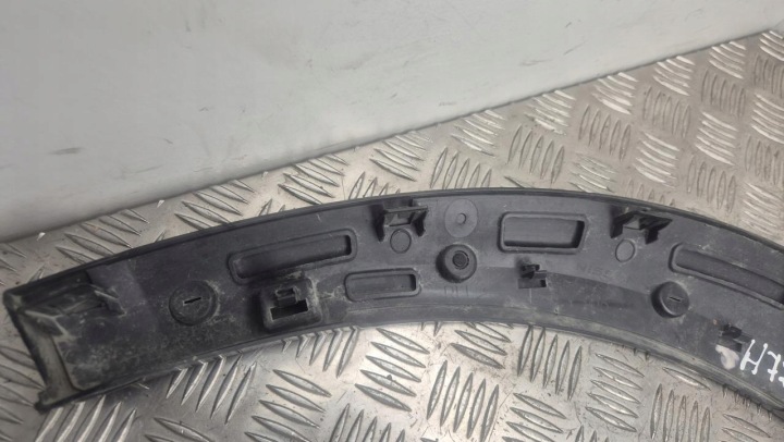 MOULURE OZDOBNA/OCHRONNA PASSAGE DE ROUE NISSAN ARIYA 2024 AVEC AVANT SUR DROITE 638165