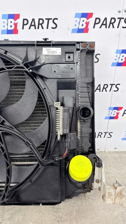 BMW F30 F31 PANNEAU AVANT RADIATEURS MODULE 320D MANUEL ORIGINAL DÉMONTAGE