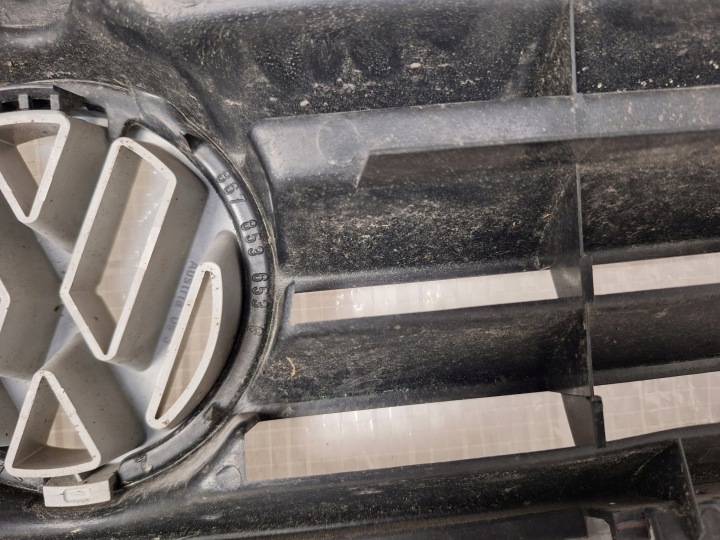 VW POLO III 3 GRILLE PARE-CHOCS GRILLE CALANDRE AVANT 867853653G