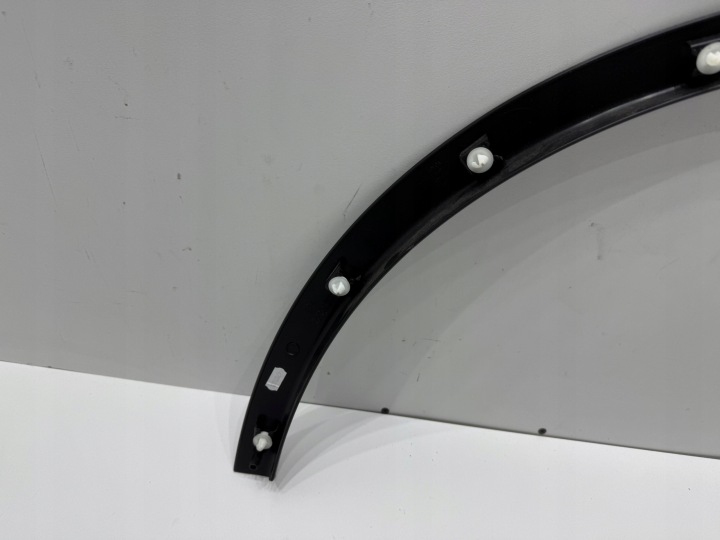 LAND ROVER DISCOVERY L462 MOULURE GARDE-BOUE GAUCHE AVANT HY32-16A075-AE