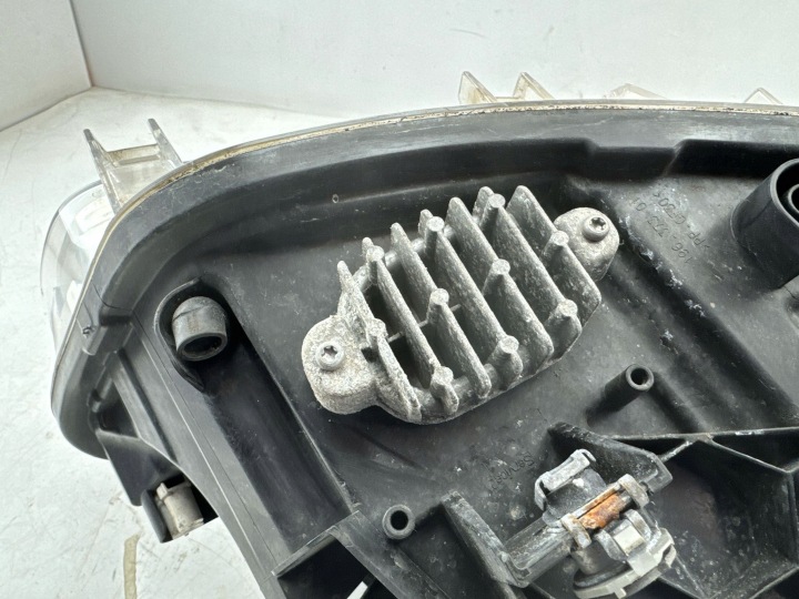 BMW 1 F20 F21 2015 GAUCHE CÔTÉ PROJECTEUR