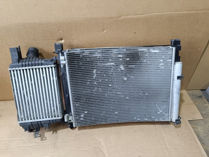ENSEMBLE RADIATEURS ÉCHANGEUR AIR-AIR CLIO IV 0.9 TCE 1.2 TCE
