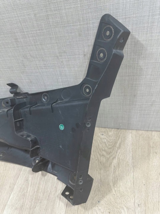 GUIDE D'AIR AVANT DROIT RH TESLA 3 2023- 1694326-00-G