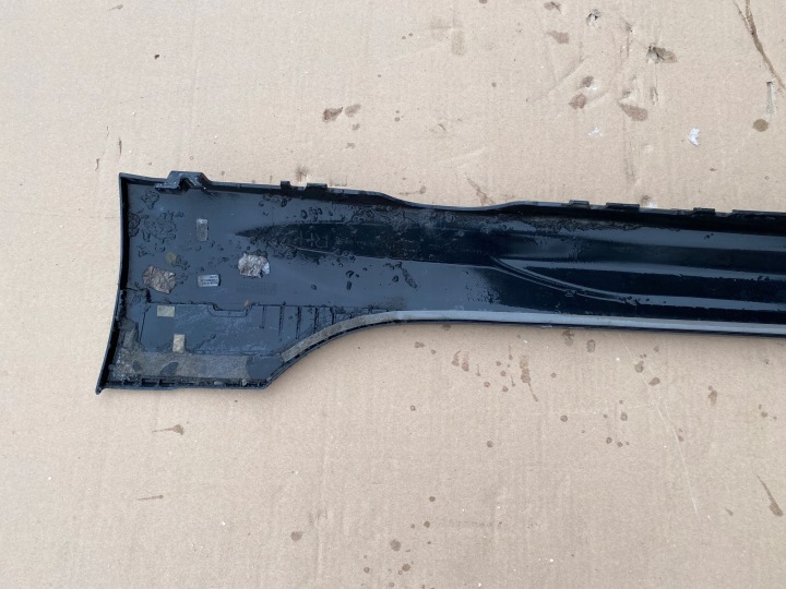 AUDI A1 82A MOULURE SEUIL DROITE CITYCARVER 82A853856B ORIGINAL