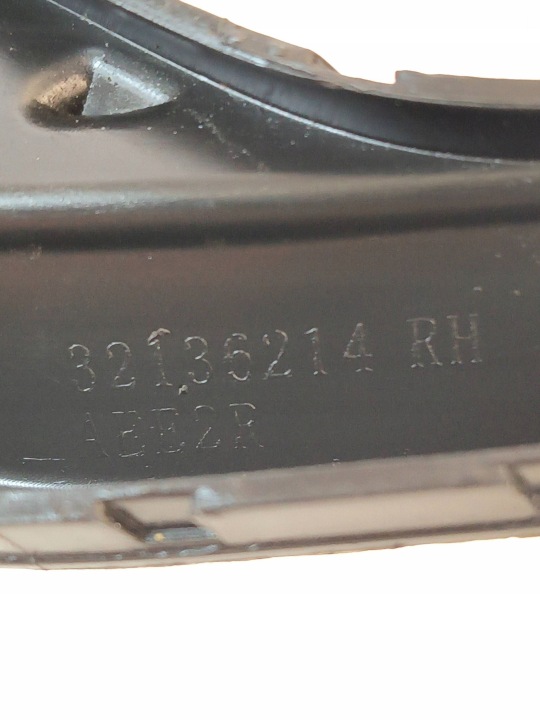 VOLVO XC60 II MOULURE PARE-CHOCS ARRIÈRE ARRIÈRE 32136214 DROITE
