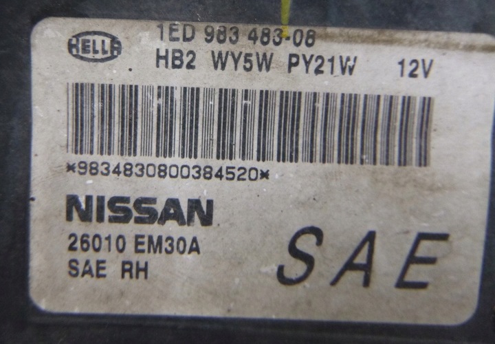 NISSAN VERSA FARO DERECHA 26010EM30A 