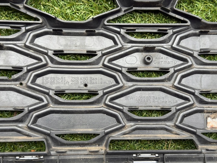 GRILLE CALANDRE AUDI Q3 83F853651