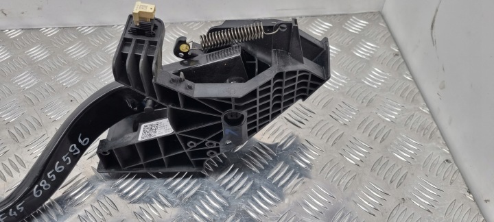BMW F45 PÉDALE FREINS AUTOMATE 6856596