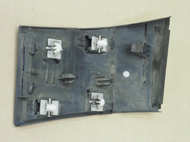 MOULURE GARDE-BOUE AVANT DROITE PORSCHE CAYENNE II 7P5854960
