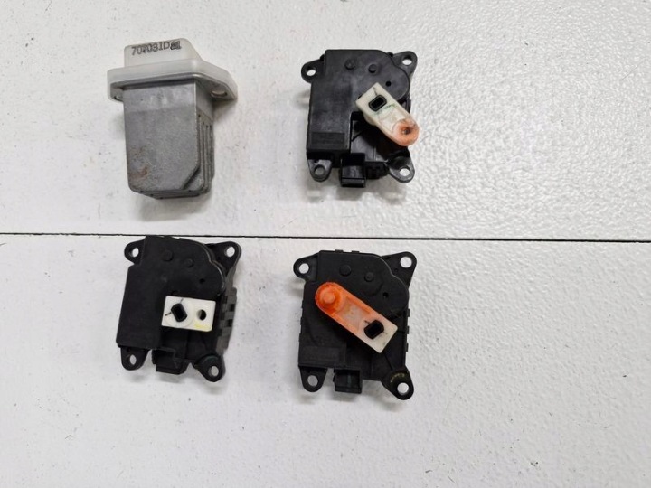 NISSAN JUKE F15 PETIT MOTEUR RÉCHAUFFEURS 3 PIÈCES RÉSISTANCE VENTILATEURS ENSEMBLE