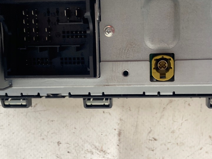 ÉCRAN MONITEUR RADIO BLUETOOTH VW GOLF VIII 5H0 5H0035869