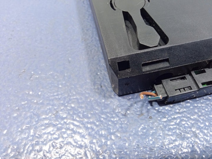 AUDI A4 B7 POIGNÉE SUR BOISSONS CUPHOLDER 8E1862534