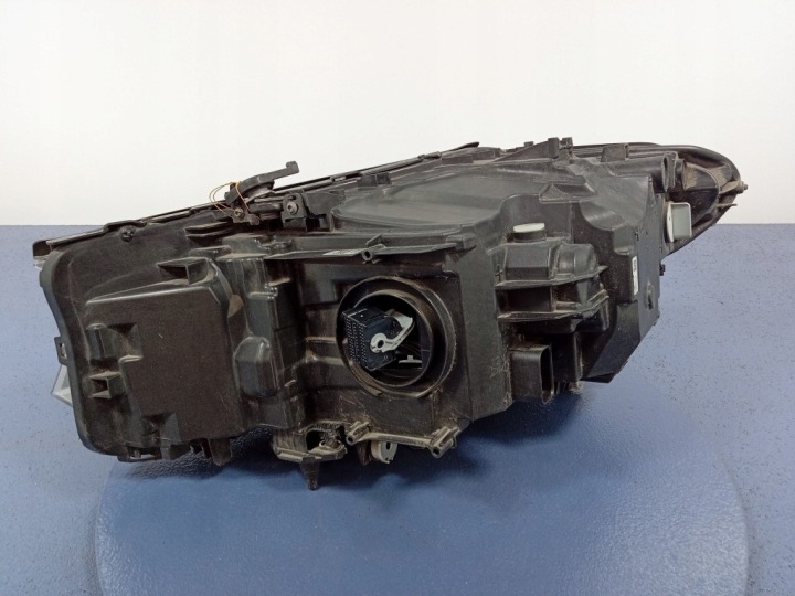 BMW 5 G30 G31 PROJECTEUR DROIT COMPLET LED ECE EUROPE 8499112