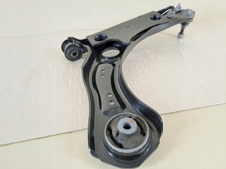 BRAS DE SUSPENSION GAUCHE AVANT GAUCHE AVANT BOULONS SEAT ARONA FR LIFT 24R 9.032KM