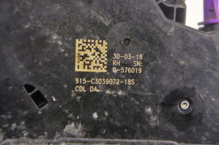 VI163 OPEL INSIGNIA B SERRURE DE PORTE DROIT ARRIÈRE 13598385 G-576019