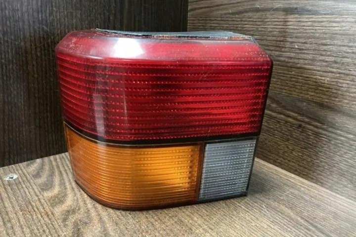 PHARE GAUCHE ARRIÈRE VW TRANSPORTER IV FLATBED (70XD) 70194511 2.46L DIESEL
