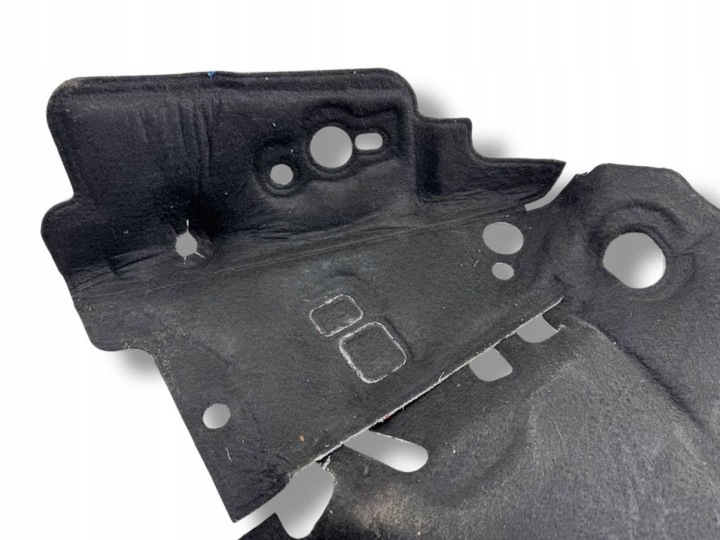 BMW 5 F10 F11 2011 AUTRE ÉLÉMENTS WYKONCZENIA COUVERCLES DE COFFRE