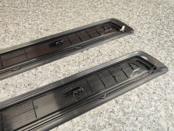 BAGUETTES REVÊTEMENTS SEUIL GAUCHE DROITE MODULE BMW 4 G22 G23 8077317