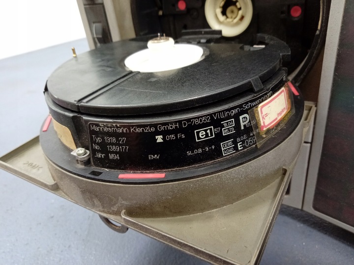 MAN FE LE F2000 COMPTEUR TABLEAU DE BORD TACHO 81.27202.6080