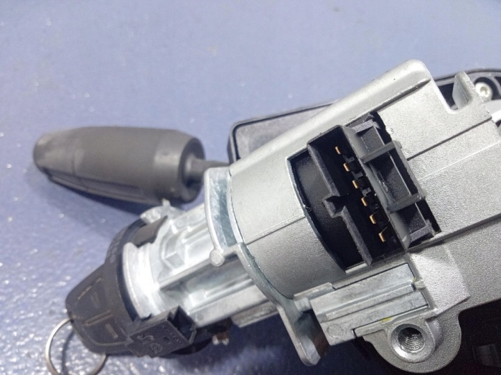 OPEL CORSA D 1.2 16V CONTRÔLEUR MOTEUR KIT DE DÉMARRAGE 55576689 A12XEL