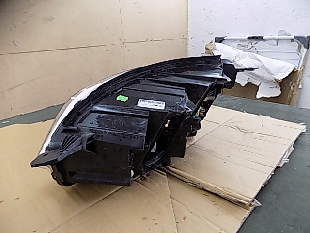 DROITE PHARE AVANT PEUGEOT EXPERT TRAVELLER 16-21 ANNÉE 9808572580 A530