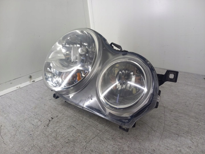 PHARE AVANT DROITE VW POLO 9N IV 1305630386 0301190202 1305235722