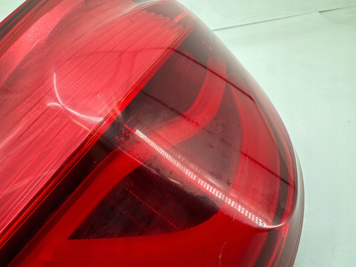 BMW 3 F30 F35 F31 2016 PHARE ARRIÈRE