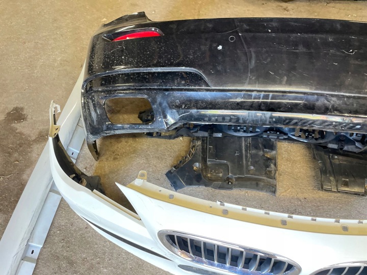 ENSEMBLE PARE-CHOCS BMW 7 F01 F02 F03 F04 8049637