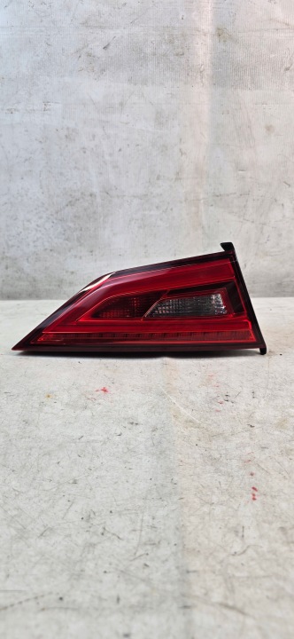 AUDI A3 8V5 PHARE GAUCHE ARRIÈRE 8V5945093 A ORIGINAL