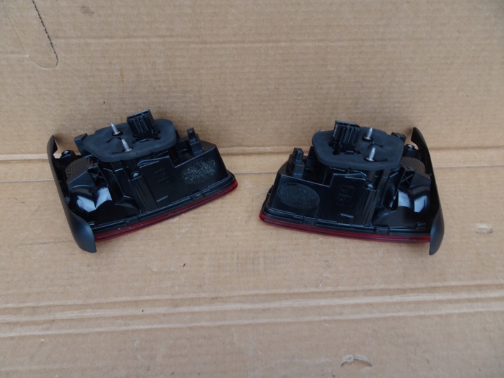 VW PASSAT B8 PHARE GAUCHE ARRIÈRE DANS COUVERCLE DE COFFRE BERLINE 3G5945093E