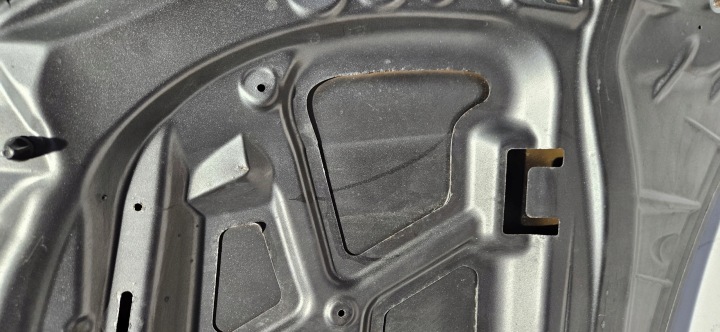 CAPOT COUVERCLE MOTEUR PEUGEOT 301 LIFT 17-