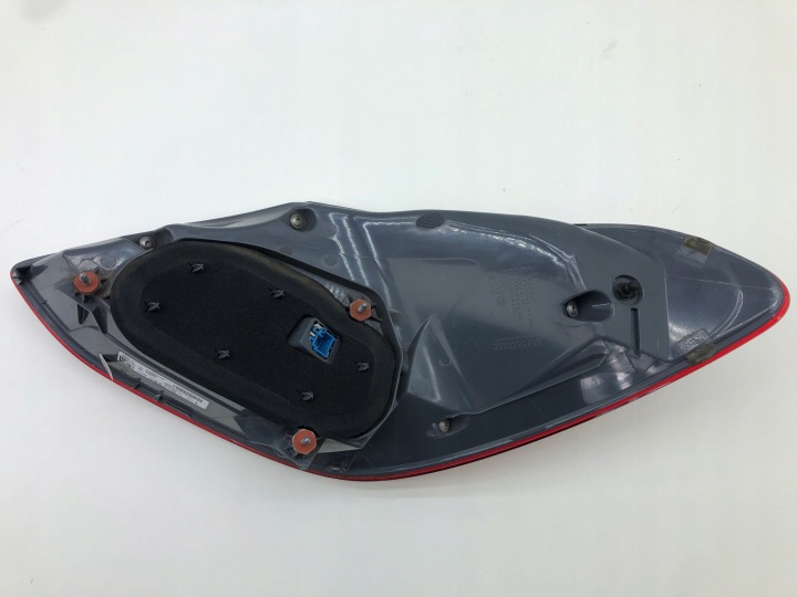 MERCEDES W205 PHARE GAUCHE ARRIÈRE A2059061357