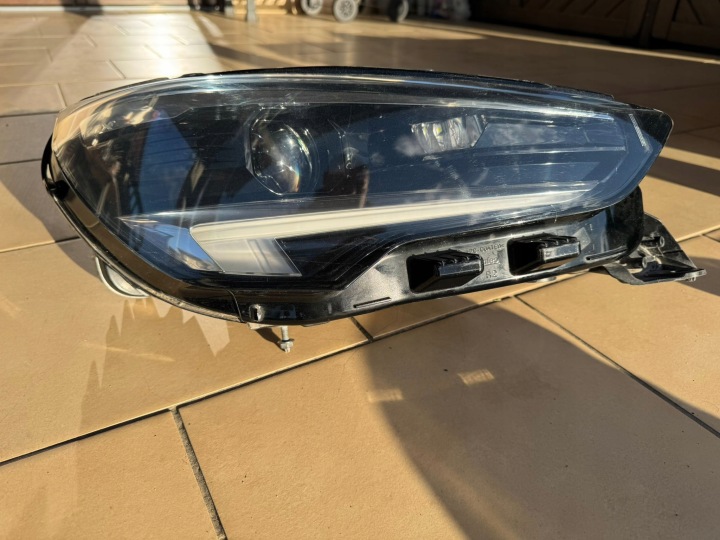 OPEL CORSA F PHARE AVANT DROITE CÔTÉ LUX LED EUROPE 39162659