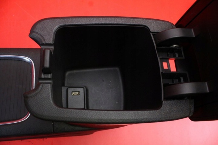 TUNNEL CENTRAL ACCOUDOIR CUIR EUROPE 39124504 OPEL ASTRA 5 V K 15-20