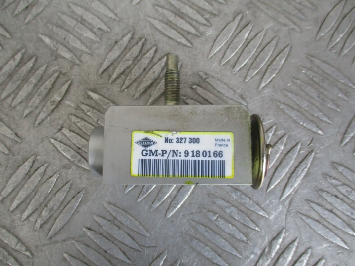 SOUPAPE EXPANSIBLE 9180166 OPEL VECTRA C 2.2 B 02-08 R. HAYON