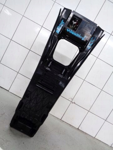 CLC 09 LIFT 203CL COUPÉ TUNNEL CENTRAL A2036804750