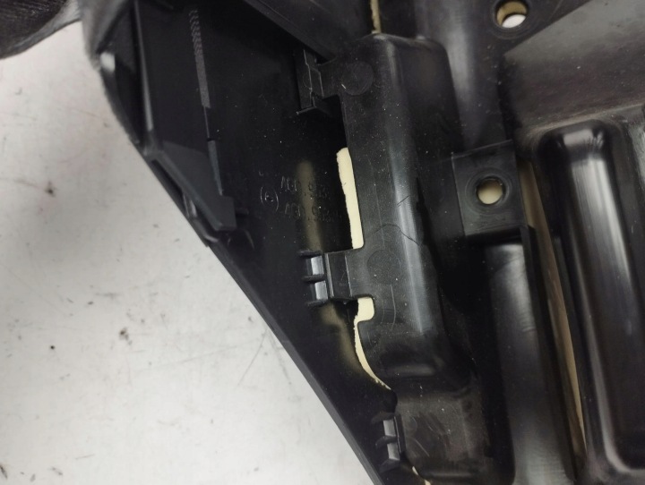 AUDI A7 S7 4G 2013 PROTECTION COLONNES DIRECTION 4G0953