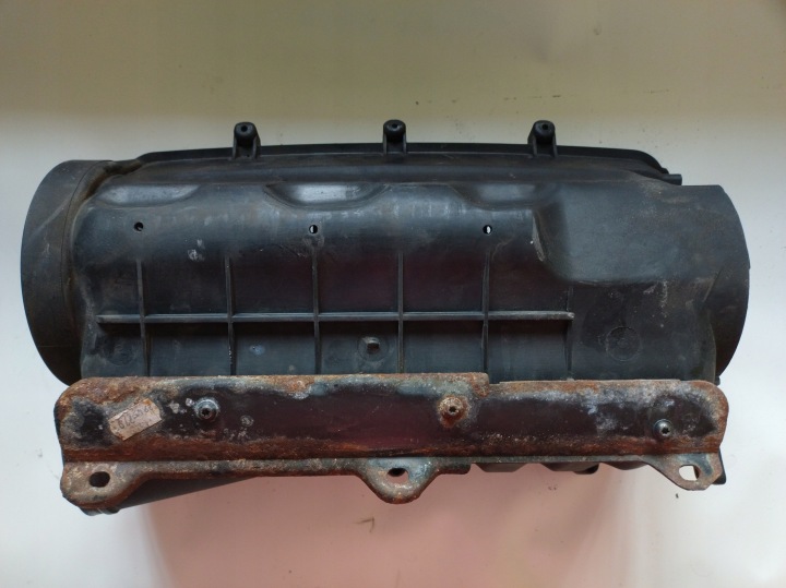 MERCEDES-BENZ OE A6680900301 COLLECTEUR ADMISSION CHÂSSIS