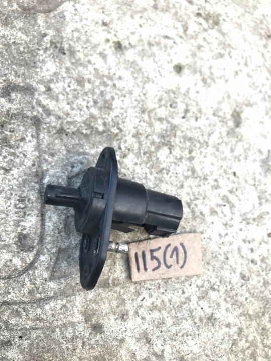 AMPOULE COUVERCLES DE COFFRE CAPTEUR MERCEDES W114 W113 R107