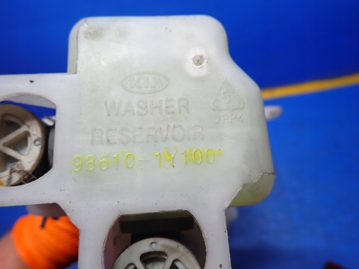 PCS RÉSERVOIR LAVE-GLACES KIA PICANTO II 98610-1Y100