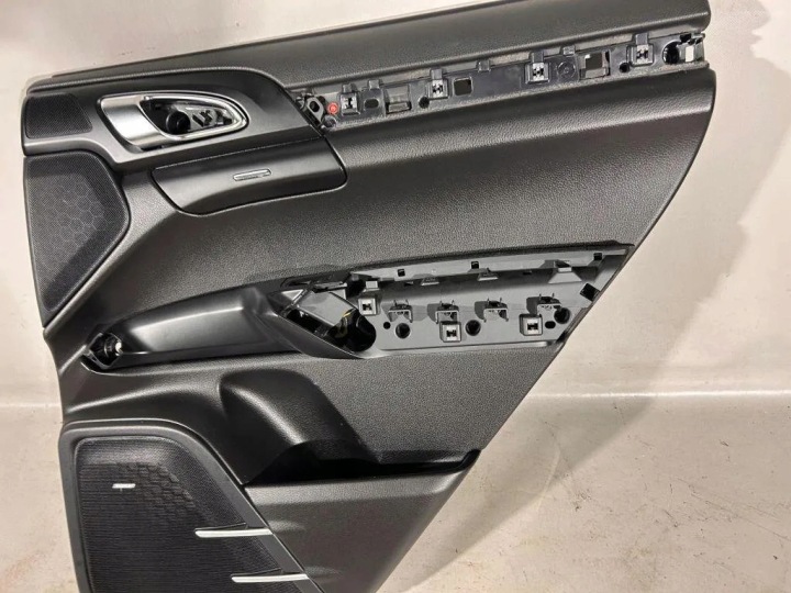 COLLECTEUR ARRIÈRE DROITS PORTES PORSCHE CAYENNE (92A) 7P5867212 3.0L 2016
