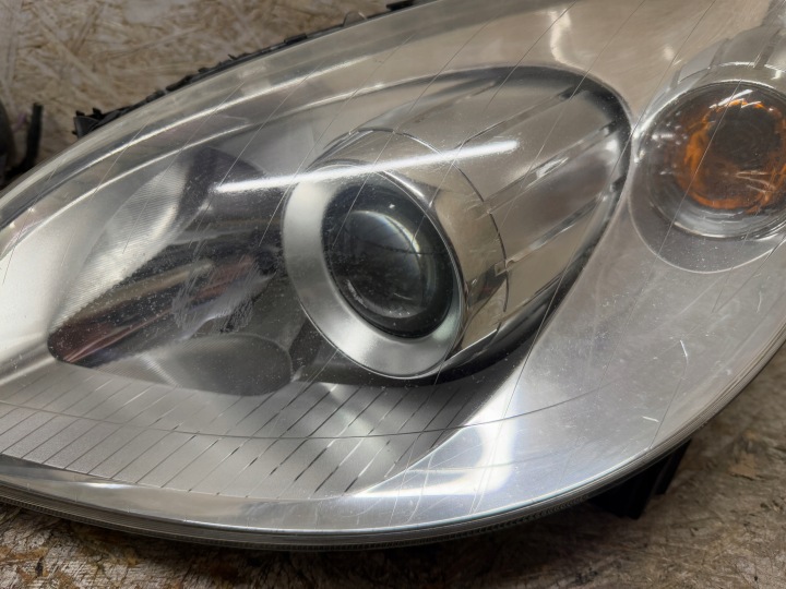 PHARE AVANT PROJECTEUR DROITE GAUCHE MERCEDES B CLASSE W245 04-08R EUROPE ORI OEM