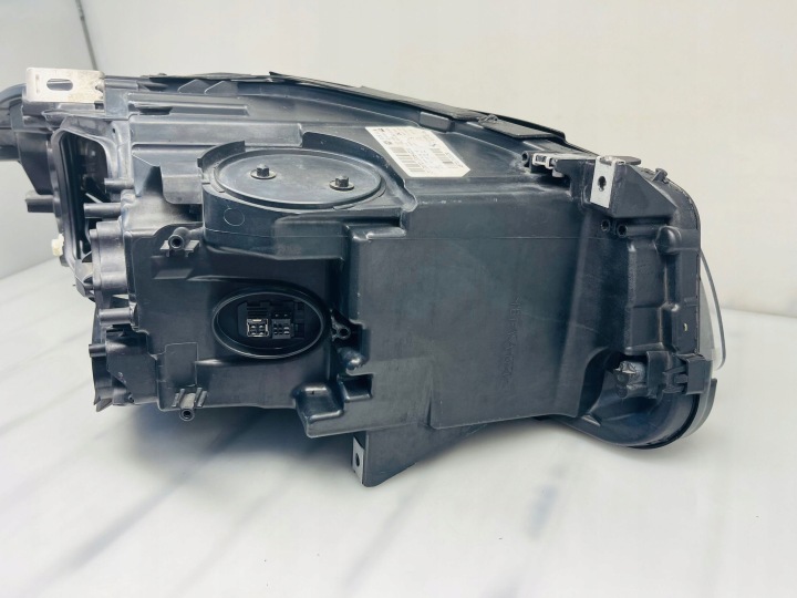PROJECTEUR AVANT CÔTÉ GAUCHE BMW 5 F10 F11 1EL01108721