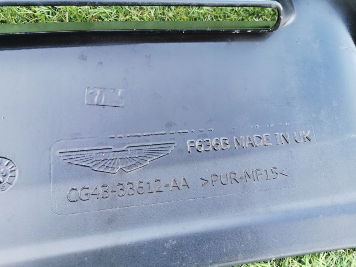 ASTON MARTIN VIRAGE SPOILER DIFFUSEUR DOUBLURE ARRIÈRE