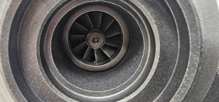 TURBINE TURBOCOMPRESSEUR AUDI VW SEAT SKODA 1.6 TDI CLHA CLHB